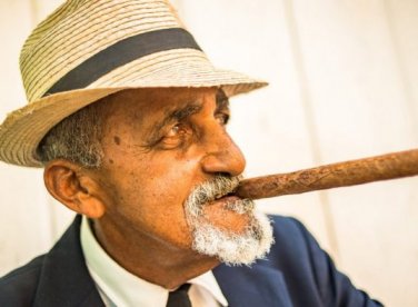 Nhiệm vụ của Ban hội thẩm xì gà Cuba (Phần 2)