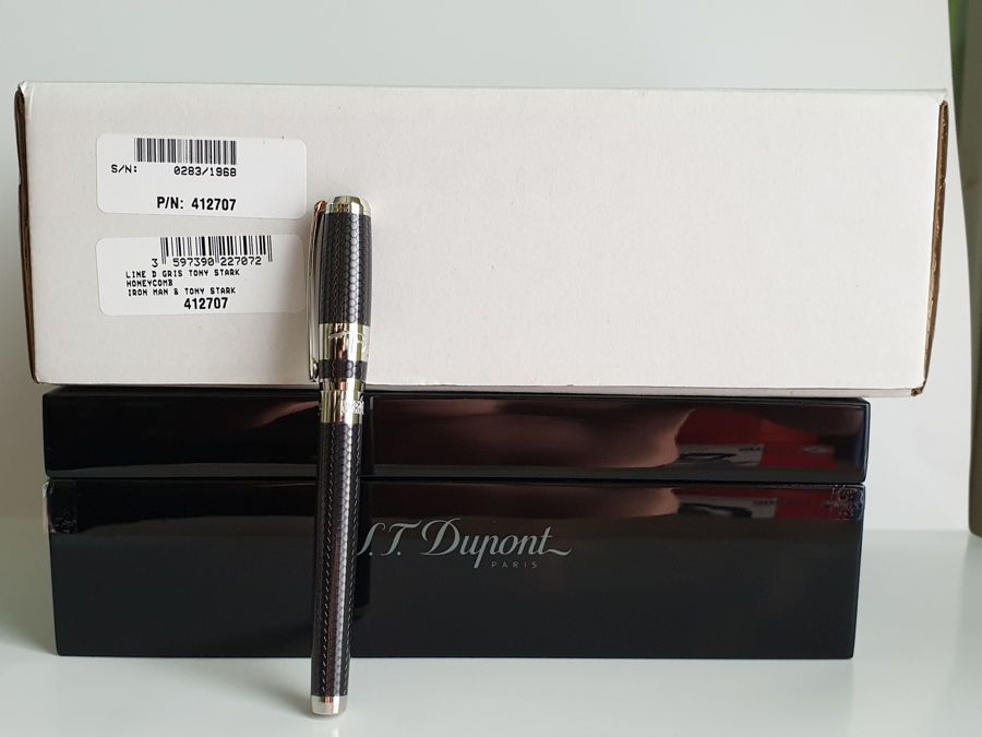 Bút bi S.T. Dupont Rollerball Pen Line D Tony Stark Iron Man Limited Edition 412707 giá bao nhiêu tiền