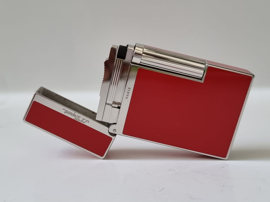 Bật lửa S.T Dupont Line 2 Red Chinese Lacquer Palladium Finishes thái bình