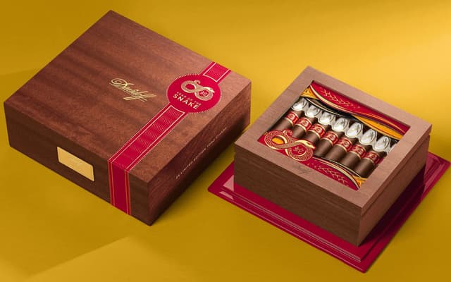 Davidoff-Limited-Edition-2025-Year-of-the-Snake-Flagship-Exclusive-Toro-ha-noi