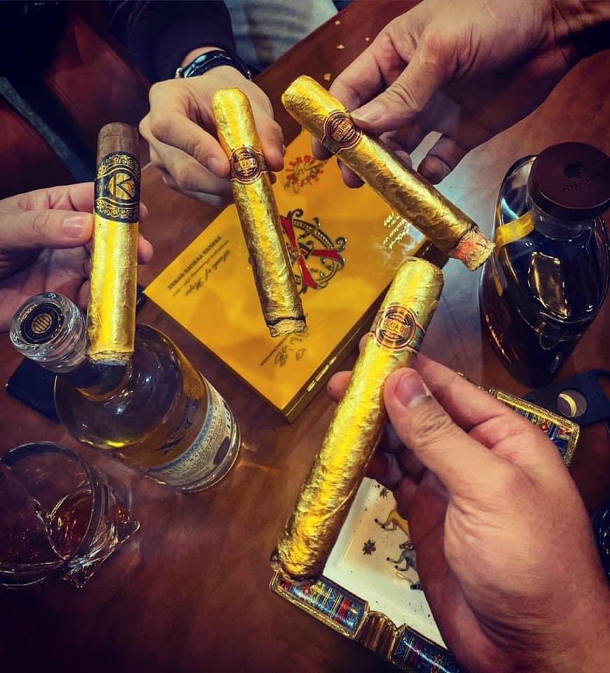 Kaneda tradizione Italia vàng 24K Gold Cigar mua ở đâu hà nội