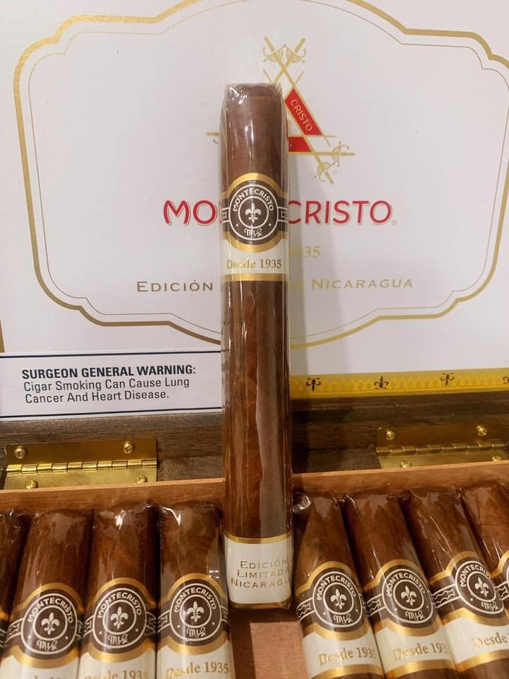xì gà Monte cristo Desde 1935 Rosado hộp gỗ 10 điếu tại sài gòn