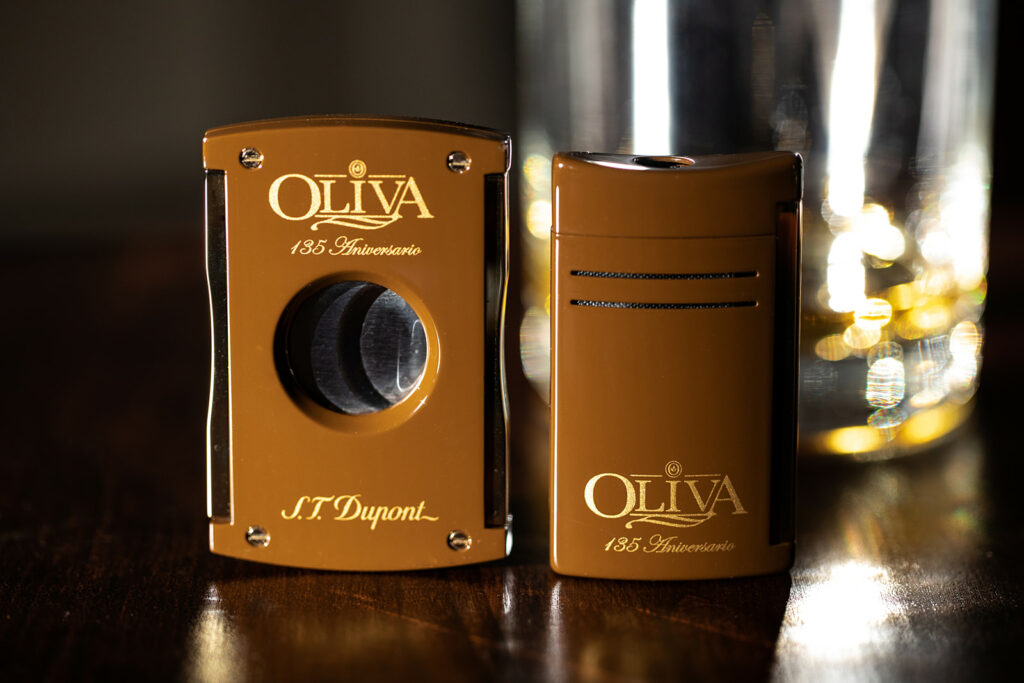Bộ phụ kiện cigar S.T. Dupont Special Edition Oliva 135th Collection hồ chí minh