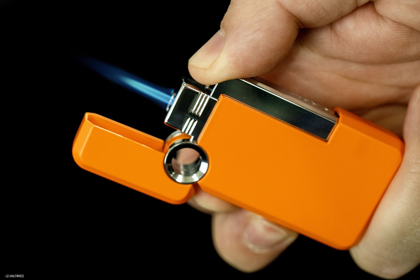 Hướng dẫn sử dụng bật lửa khò S.T Dupont Hooked lighter đúng cách