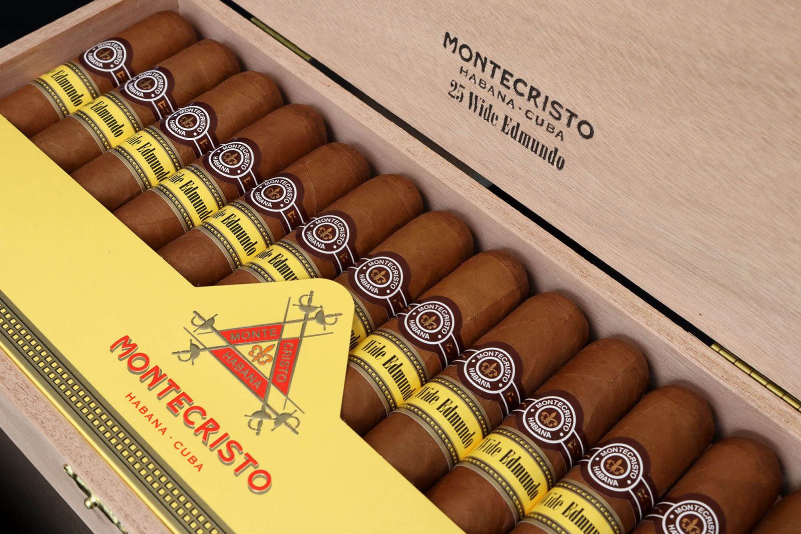 Xì gà Montecristo Wide Edmundo hộp gỗ 25 điếu hcm