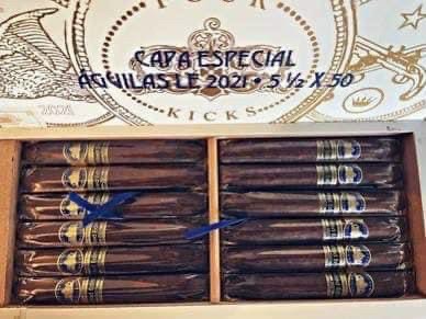 địa chỉ bán mua xì gà Four Kicks Capa Especial Águilas LE 2021 chính hãng