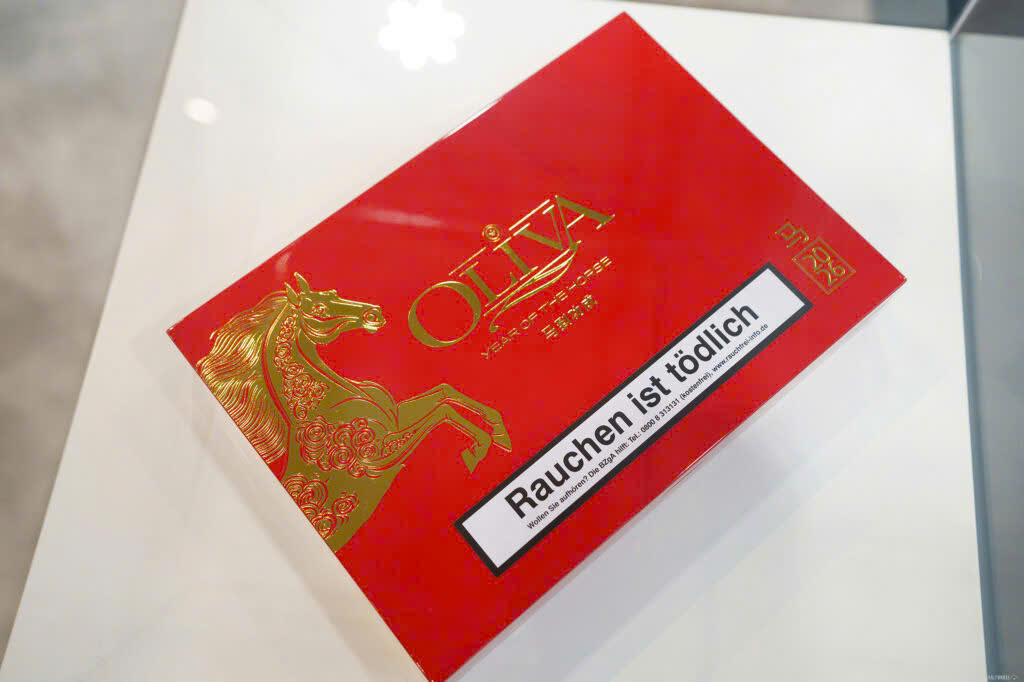 xi-ga-oliva-year-of-the-horse-2026-hcm